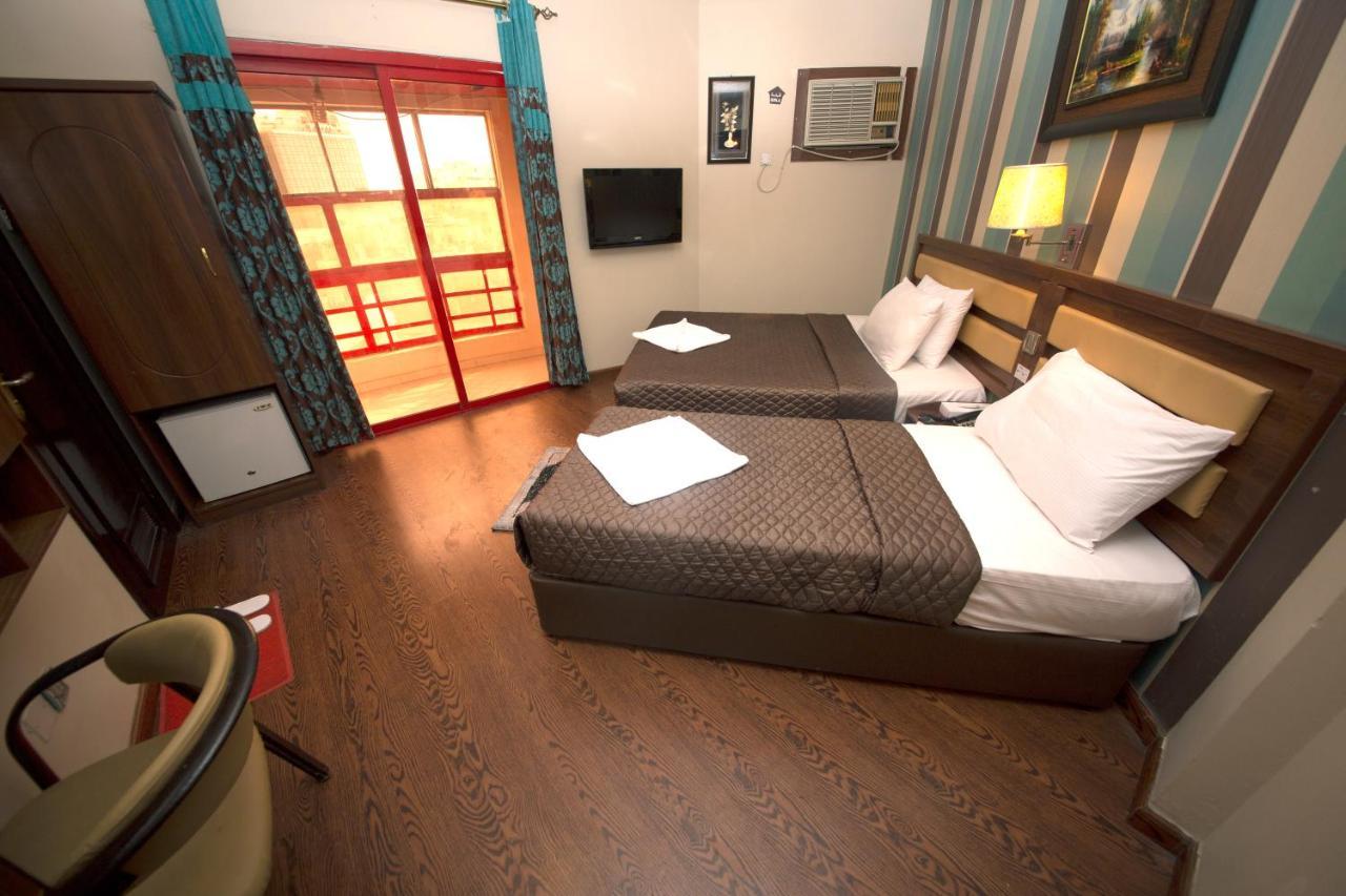 Hotel Downtown *
